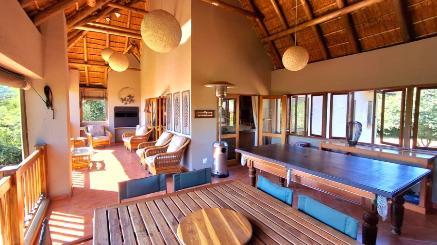 4 Bedroom Property for Sale in Boschenvaal River Front Lodges Free State